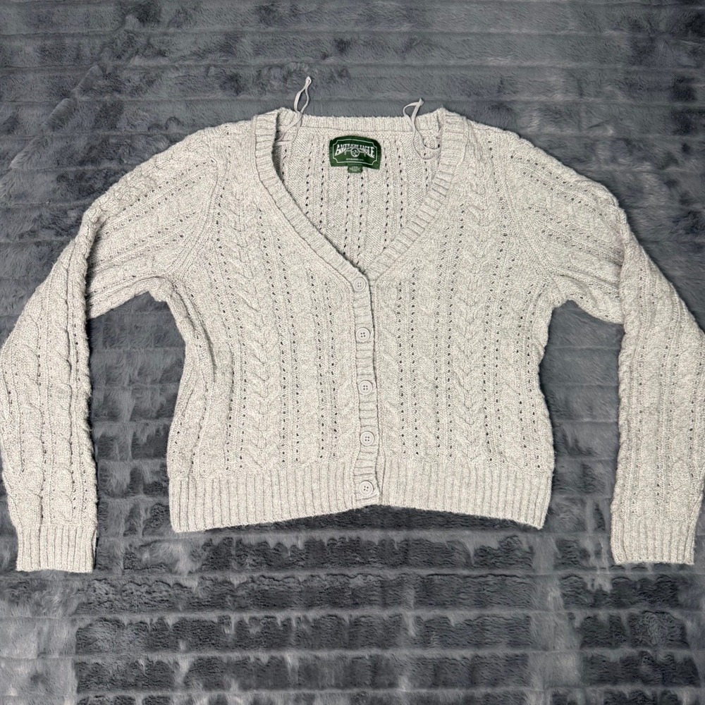 American Eagle Gray Cable Knit Cardigan Sweater Womens Large V-Neck Button Front